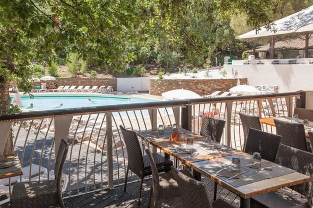 Les Restanques Rez Jardin 2063 Grimaud